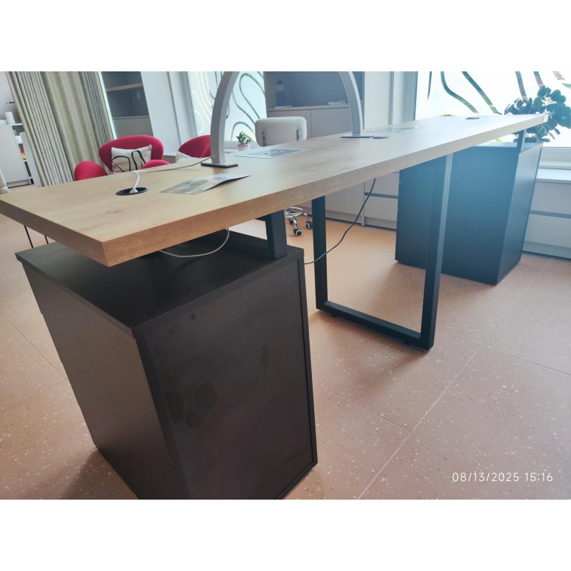 Stol za manikuru Doppio - izložbeni primjerak