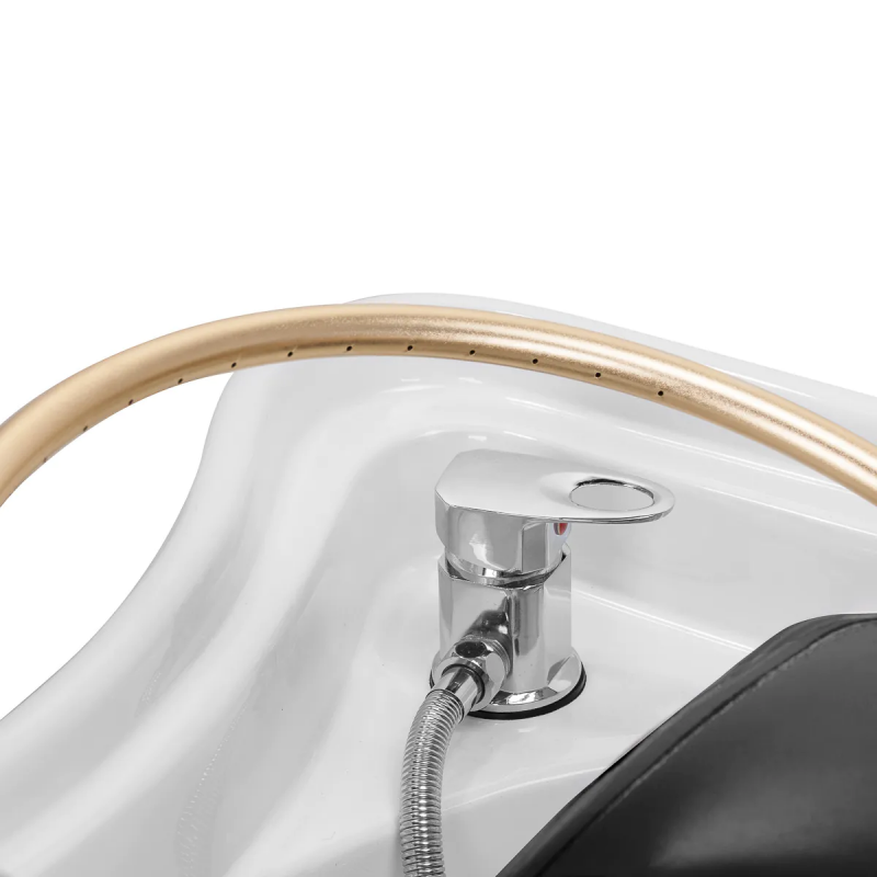 Gabbiano Head Spa Tisch