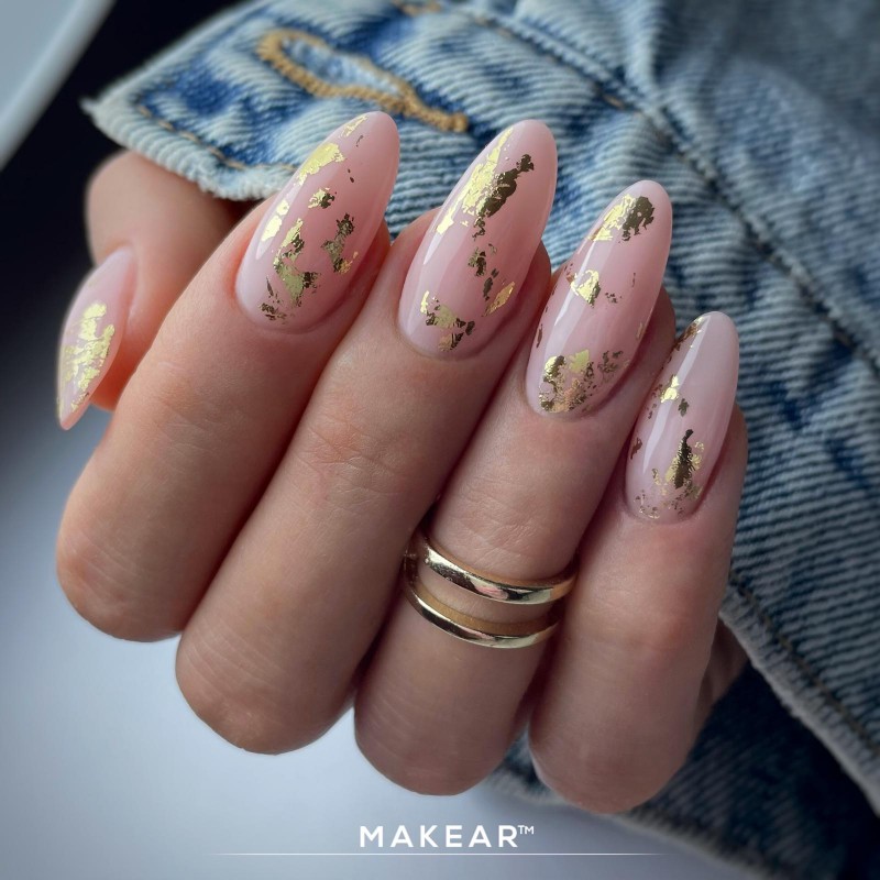 Makear NUDE RUBBER BASE - Warm BEIGE