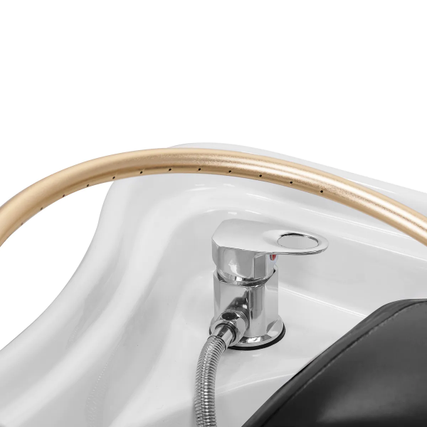 Gabbiano Head Spa Tisch