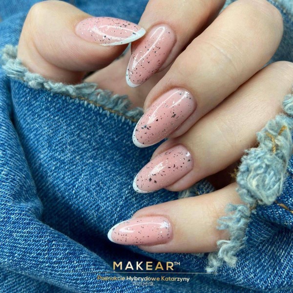 Makear NUDE RUBBER BASE - Warm BEIGE