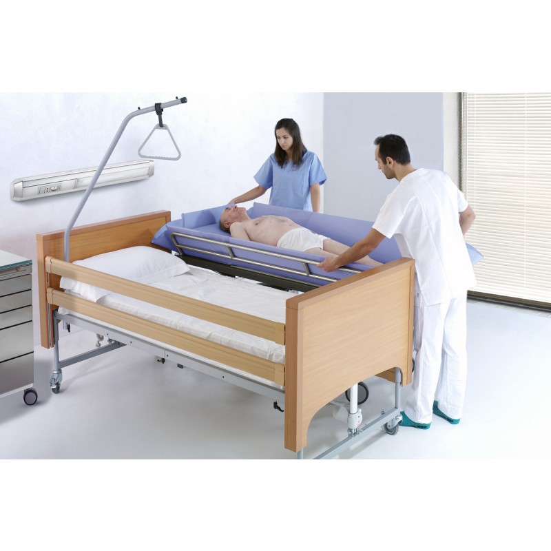 Voziček za tuširanje za starejše